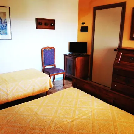 Malaspina & Hotel Bosa