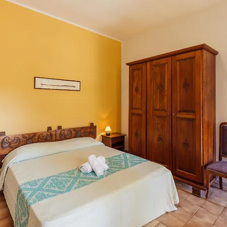 Malaspina & Hotel Bosa