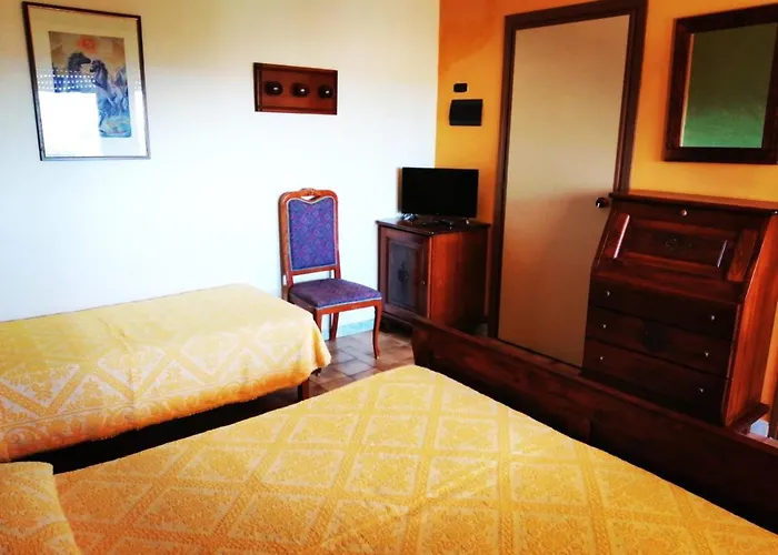 Malaspina & Hotel Bosa